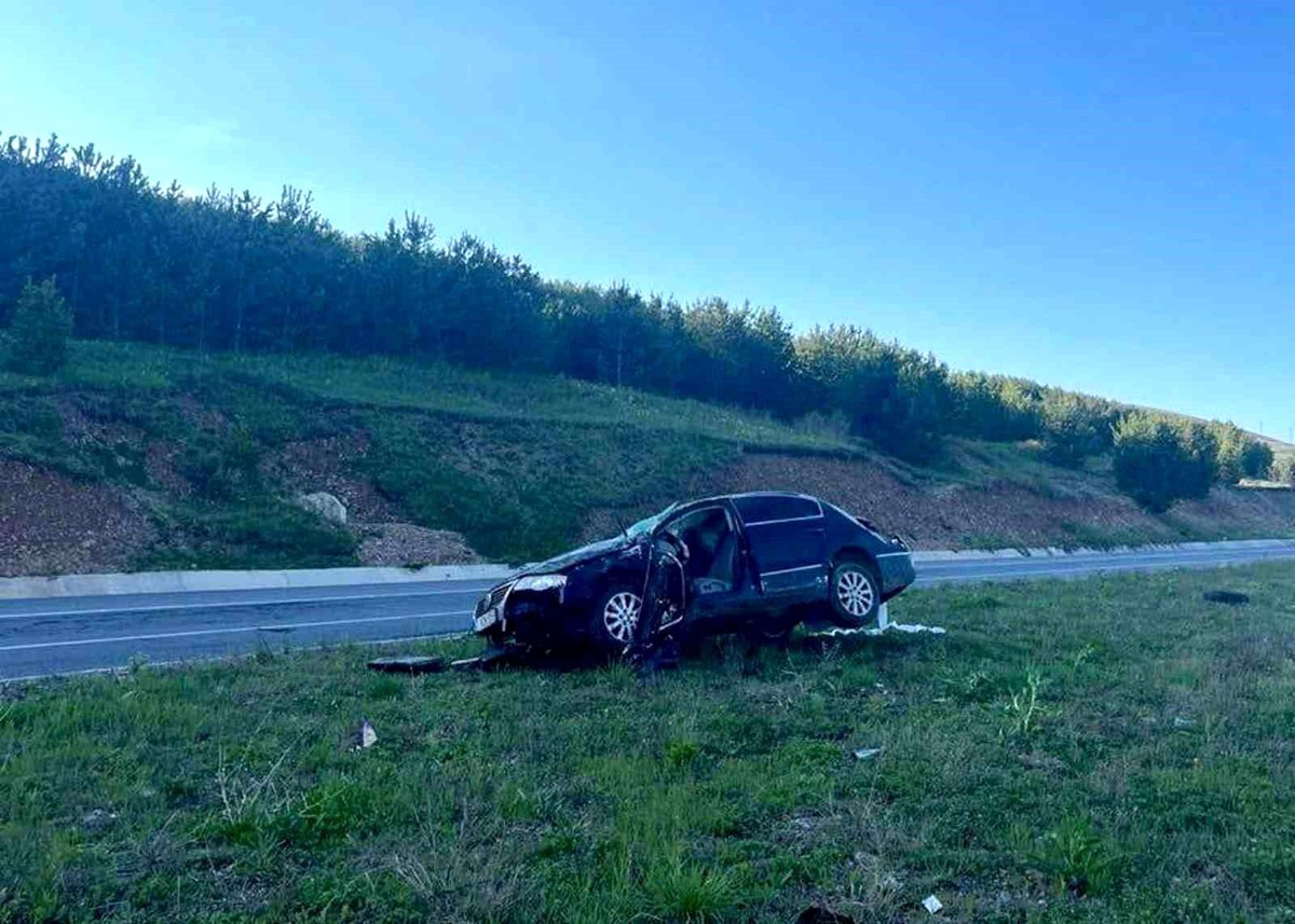 Ardahan\'da trafik kazası: Sürücü hayatını kaybetti