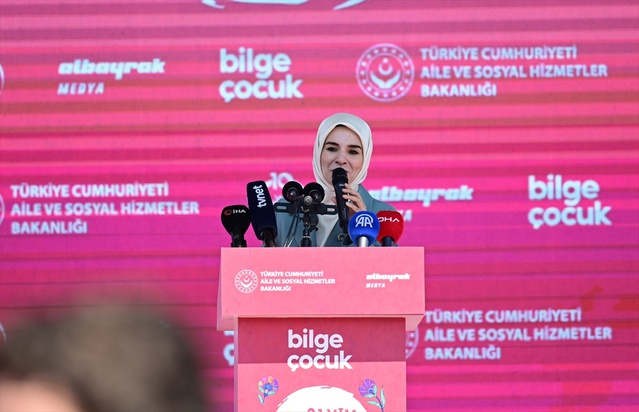 Bakan Göktaş: Aileyi koruyan çalışmaları kararlılıkla sürdürüyoruz