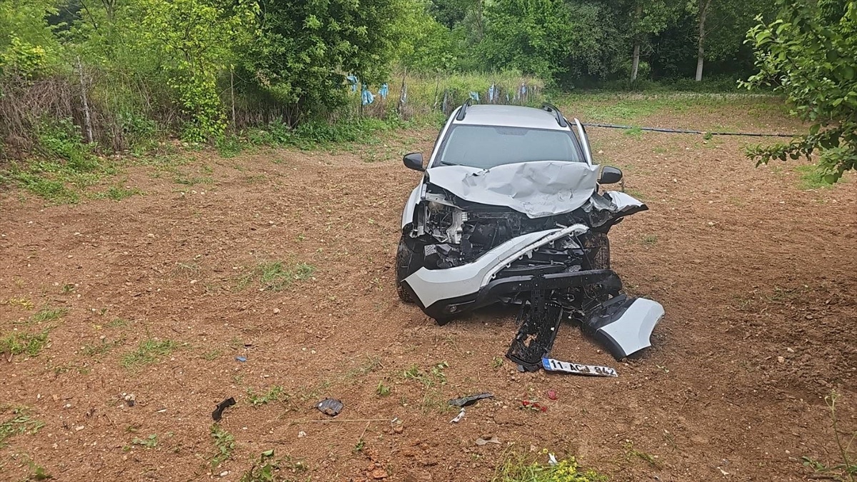 Bilecik\'te Trafik Kazaları: 3 Yaralı