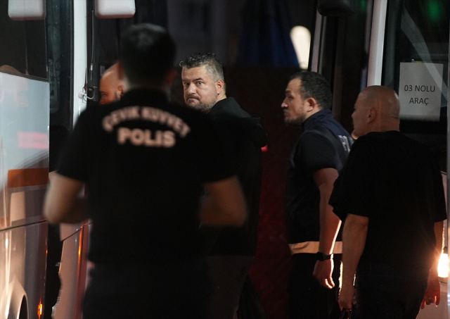 Buca Belediyesi soruşturması: Belediye Başkanı Görkem Duman ve eski Belediye Başkanı Erhan Kılıç tutuklandı