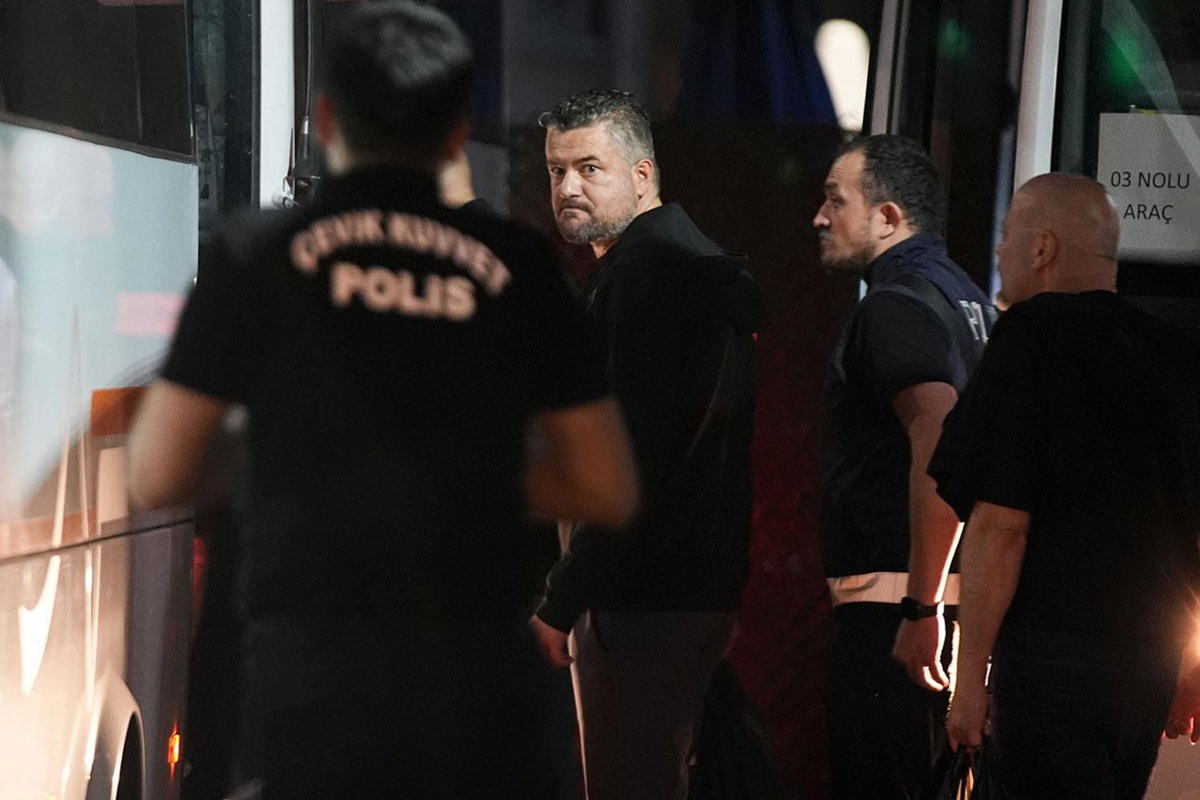 Buca Belediyesi soruşturması: Belediye Başkanı Görkem Duman ve eski Belediye Başkanı Erhan Kılıç tutuklandı