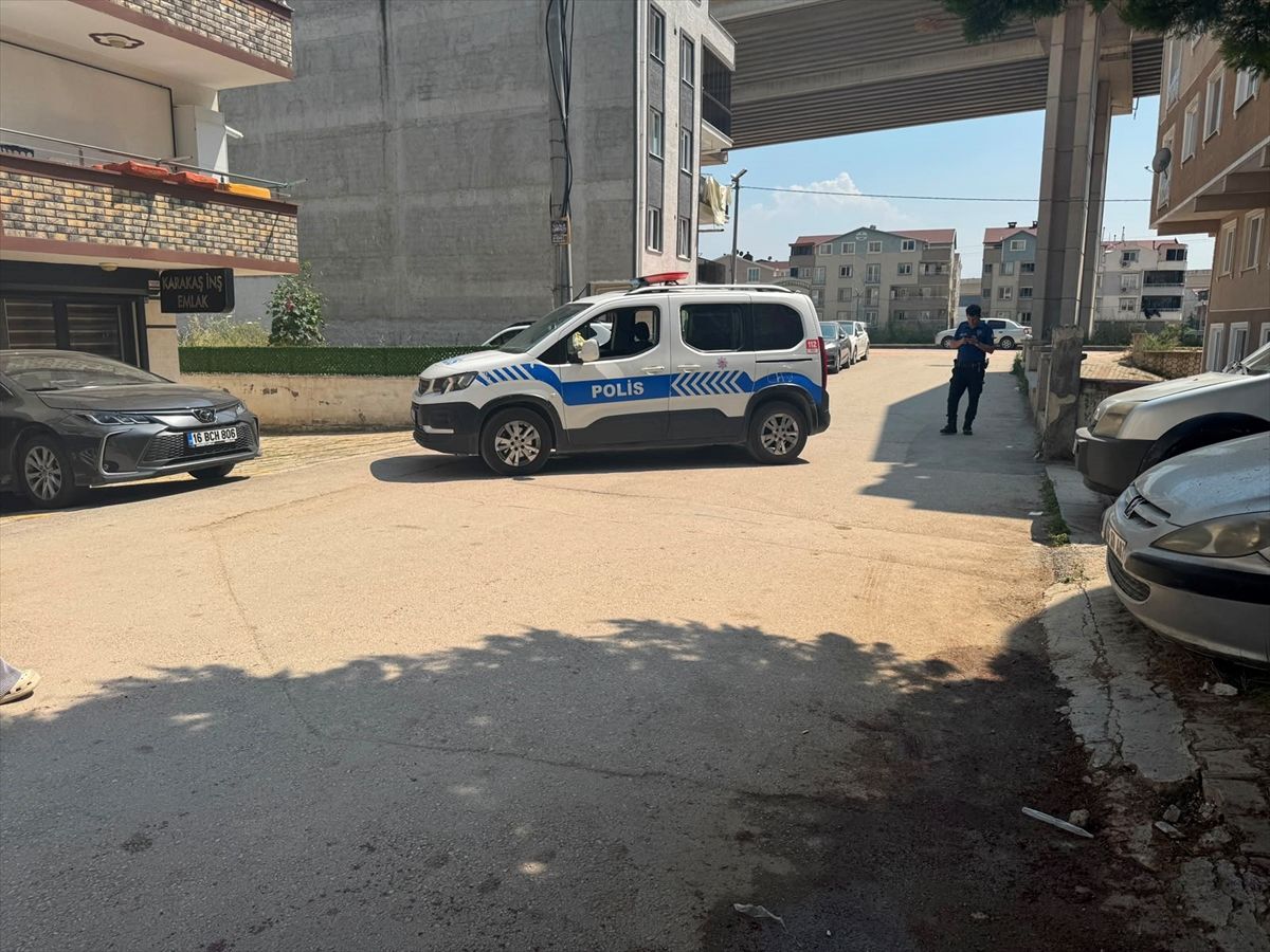 Kardeşler Arasında Bıçaklı Kavga