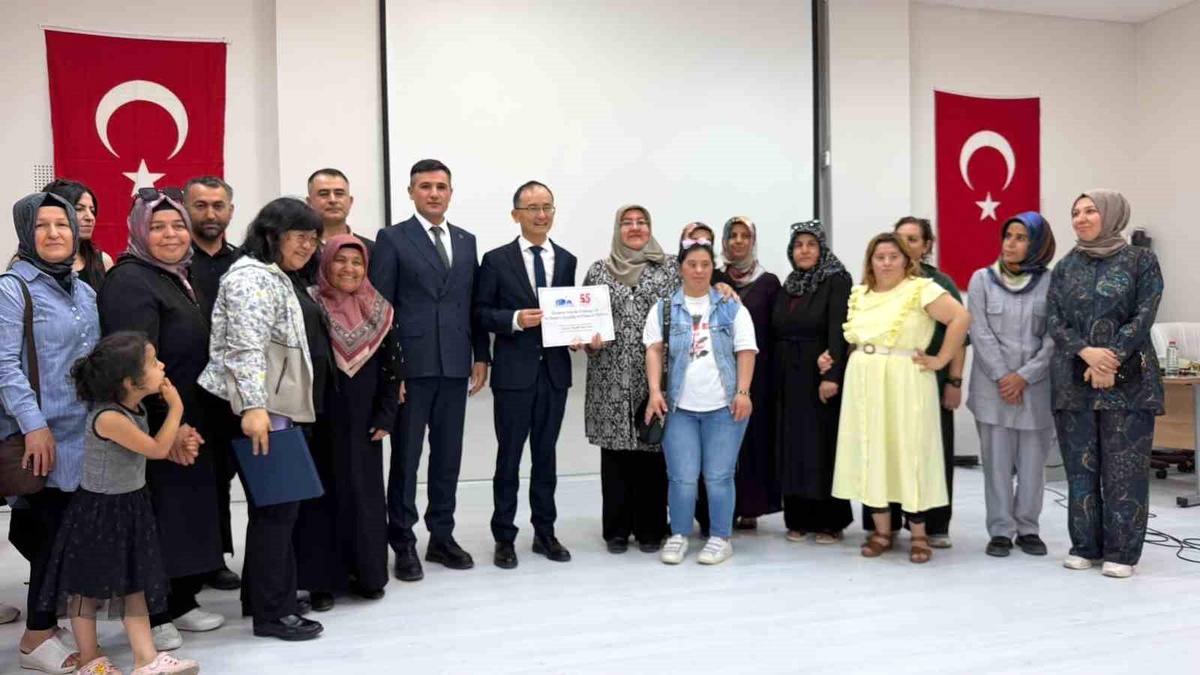 Çin Büyükelçisinden Depremzedelere Destek