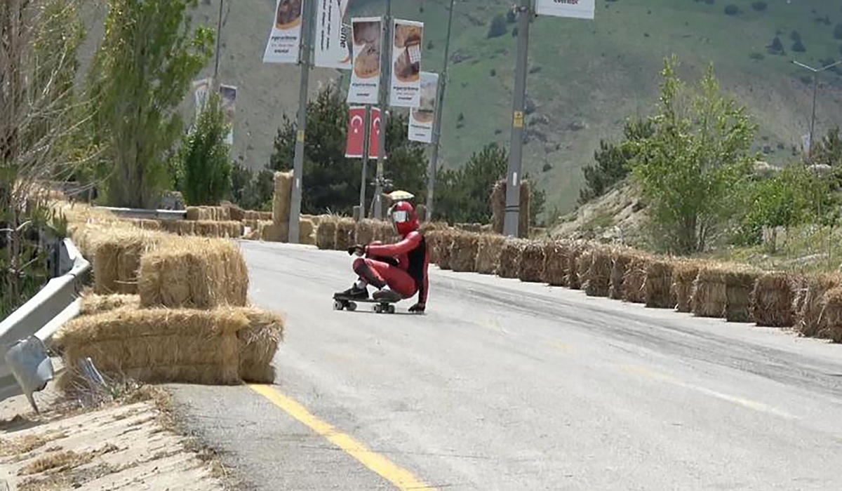Erzincan\'da Dünya Kaykay İniş Şampiyonası