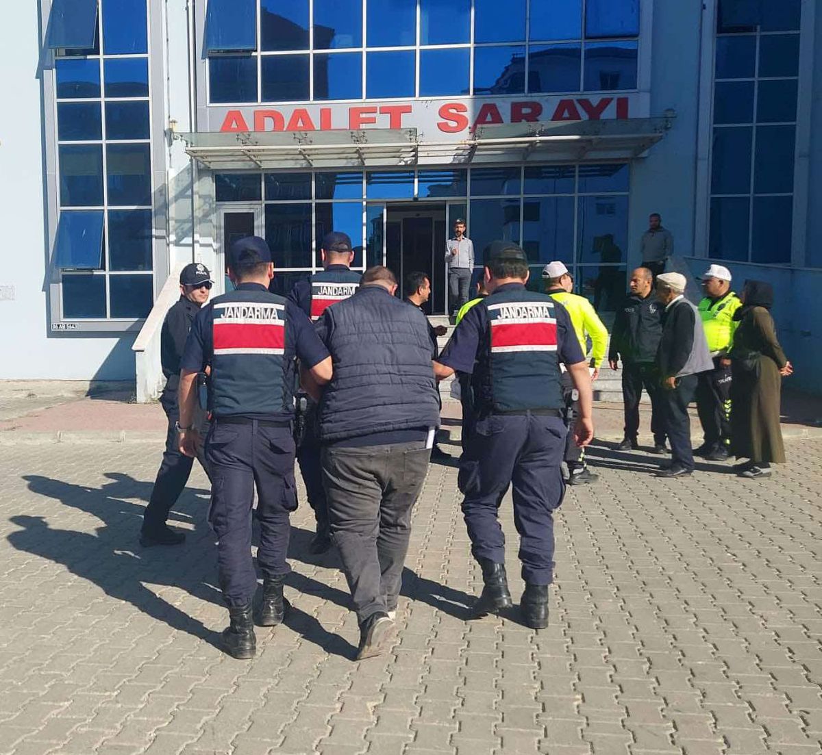Edirne\'de Kaçak Göçmen Operasyonu