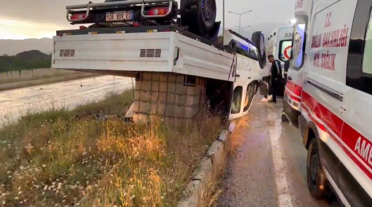 Elazığ\'da peş peşe iki kaza: 7 yaralı