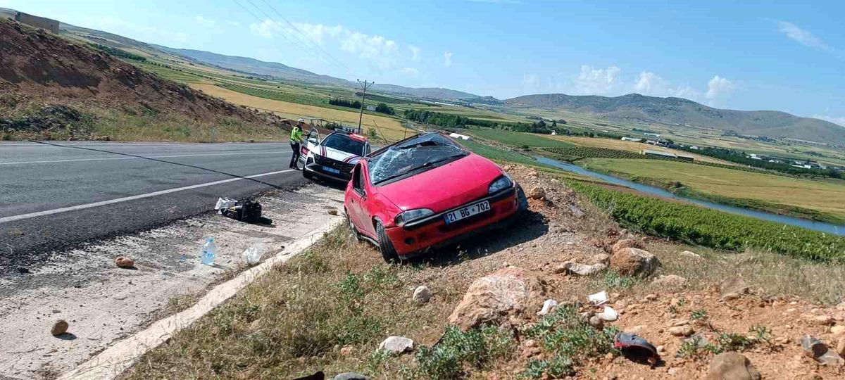 Elazığ\'da Otomobil Takla Attı: 1 Yaralı