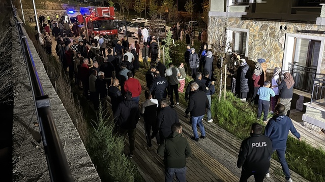 Yangında Hayatını Kaybeden Kadının Cenazesi Defnedildi