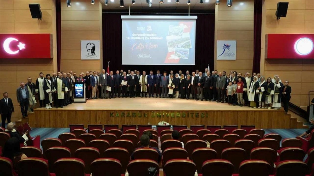 Karabük Üniversitesi 19. kuruluş yıl dönümünü kutladı