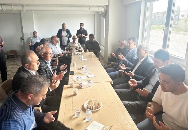 Kaymakam Canpolat'tan KKKA Şehidi Çocuğa Başsağlığı Ziyareti