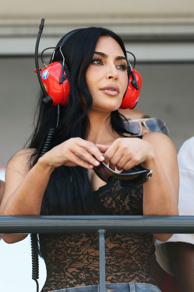 Kim Kardashian, Lewis Hamilton'ı Monako'da yalnız bırakmadı