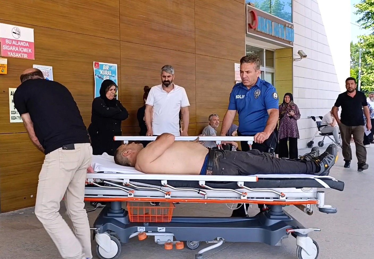 İnegöl\'de Kiraz Toplarken Düştü