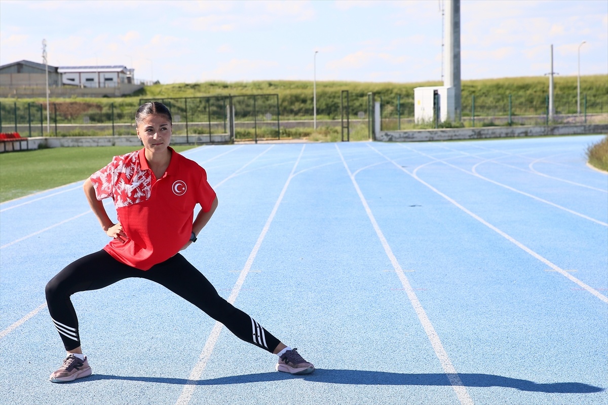 Elif Akçiçek\'ten Yeni Rekor Hedefi