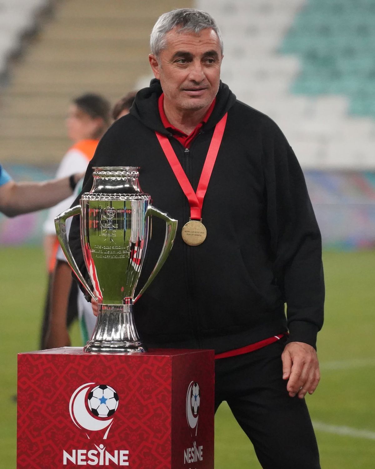 Muğlaspor, şampiyon hocası Sarıgül\'e veda etti