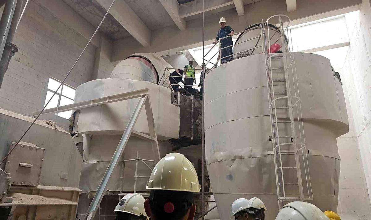 Bilecik\'te Fabrika Kazası: İşçi Ağır Yaralandı