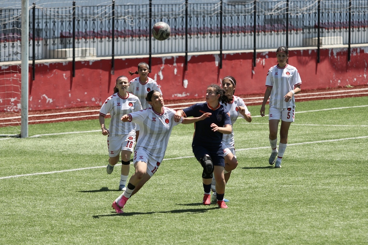 Samsun Gülizar Hasan Yılmaz Spor Lisesi Türkiye İkincisi
