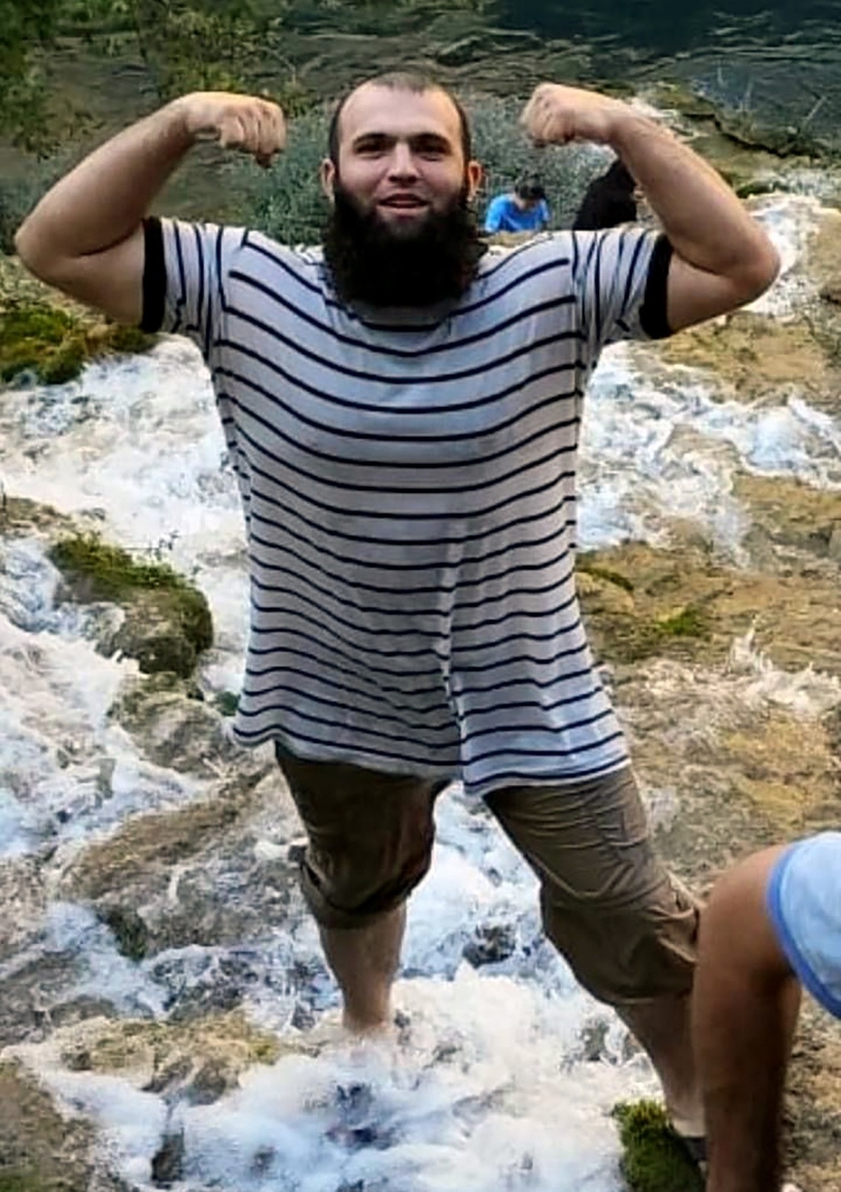 Kaybolan Gençten Pantolon İzleri