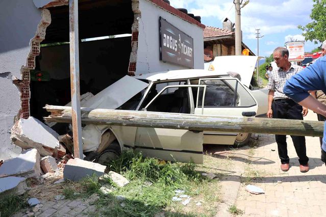 Denizli'de Kaza: Yaşlı Çift Hayatını Kaybetti