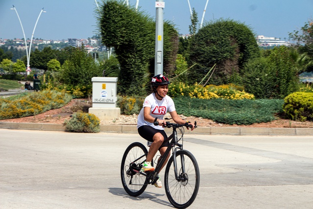 Adana'da İlk Aquatlon ve Triatlon Yarışları Başladı