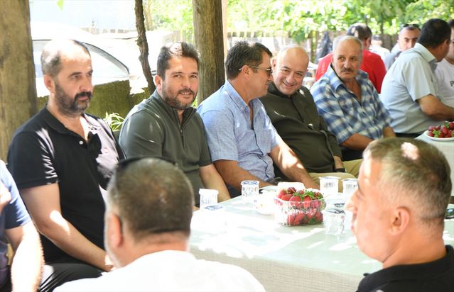 Ayhan Gider Çavuşköy'de Hayır Yemeğine Katıldı