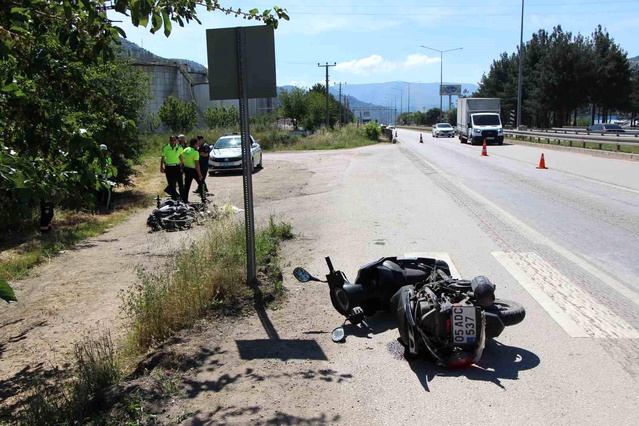 Amasya'da İki Motosiklet Çarpıştı: 2 Yaralı