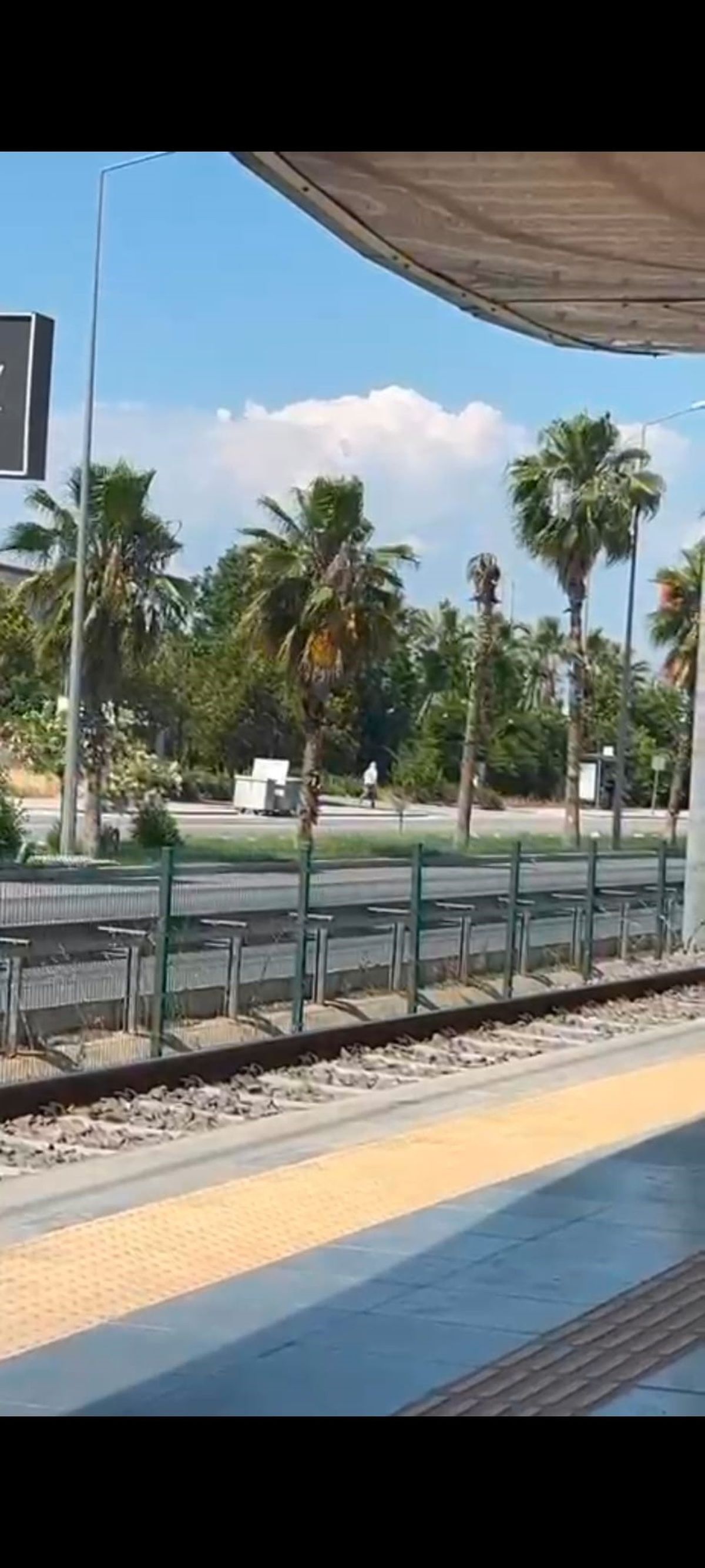 Antalya\'daki Silahlı Saldırı Kaçışı Kamerada