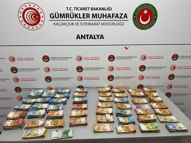 Bebek Bezlerinde 381 Bin Euro Ele Geçirildi