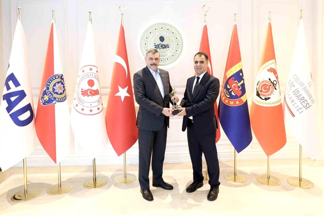 Bakan Çiftçi, Kameramanları Kabul Etti