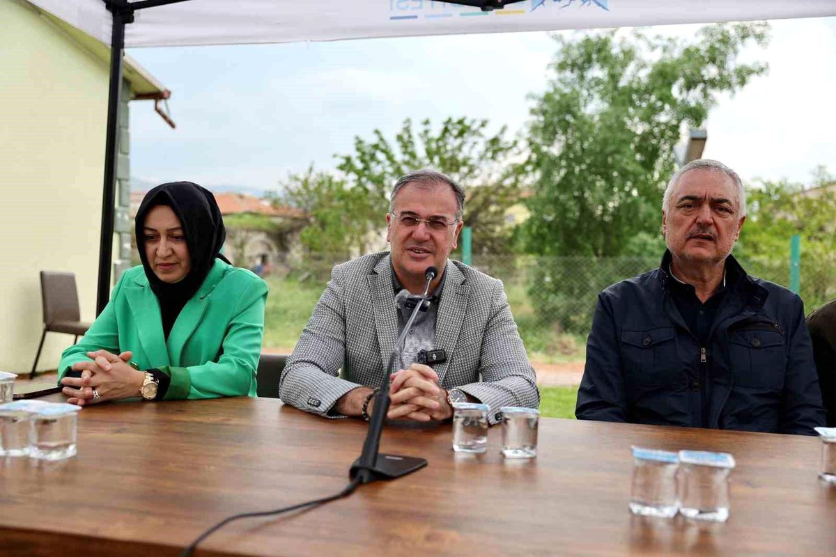 Başkan Özdoğan: "Hacılar\'a yakışır şekilde hizmet etmek için çalışıyoruz"