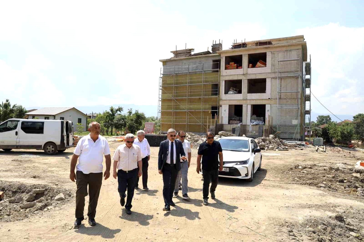 Çilimli Dikmeli İlkokulu İnşaatı İncelendi