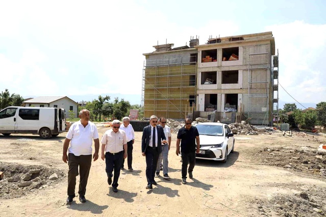Çilimli Dikmeli İlkokulu İnşaatı İncelendi