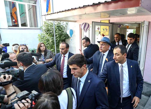 Paşinyan'dan Barış Mesajı