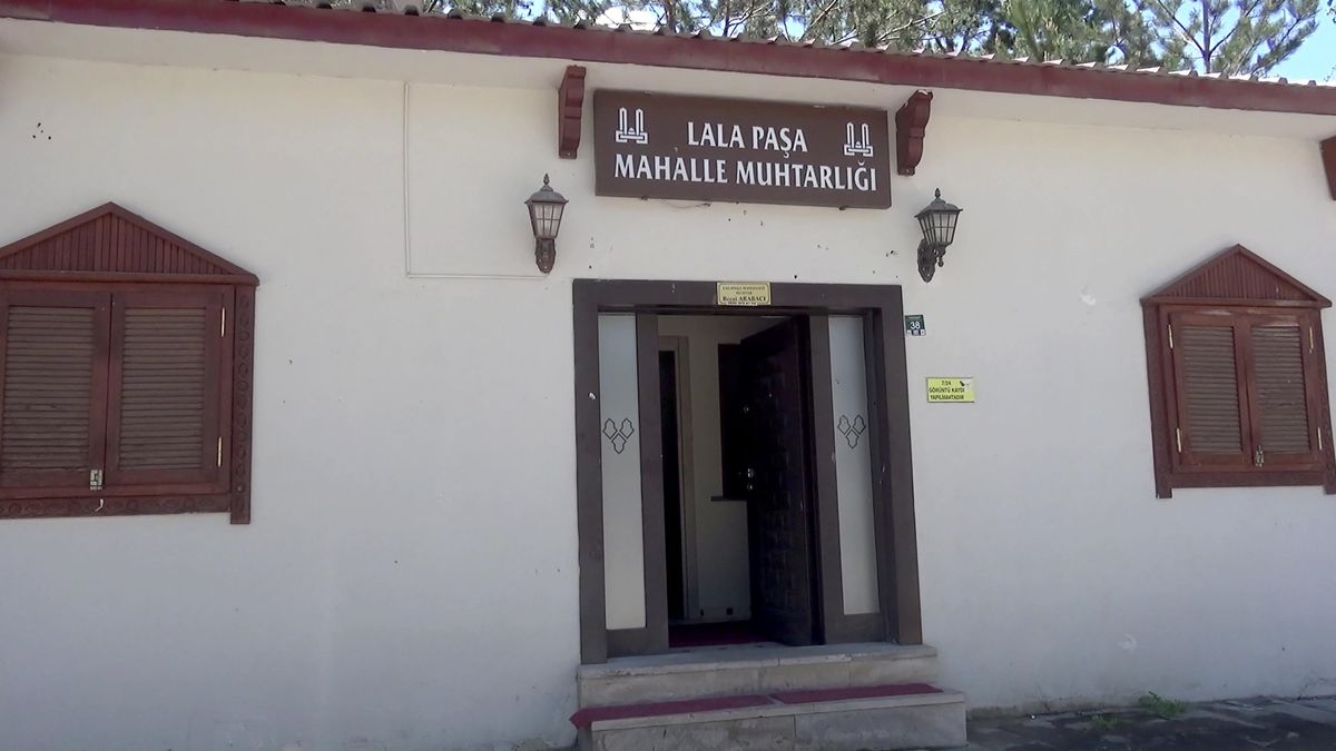Lalapaşa\'da Muhtarlık Seçimi Yapıldı
