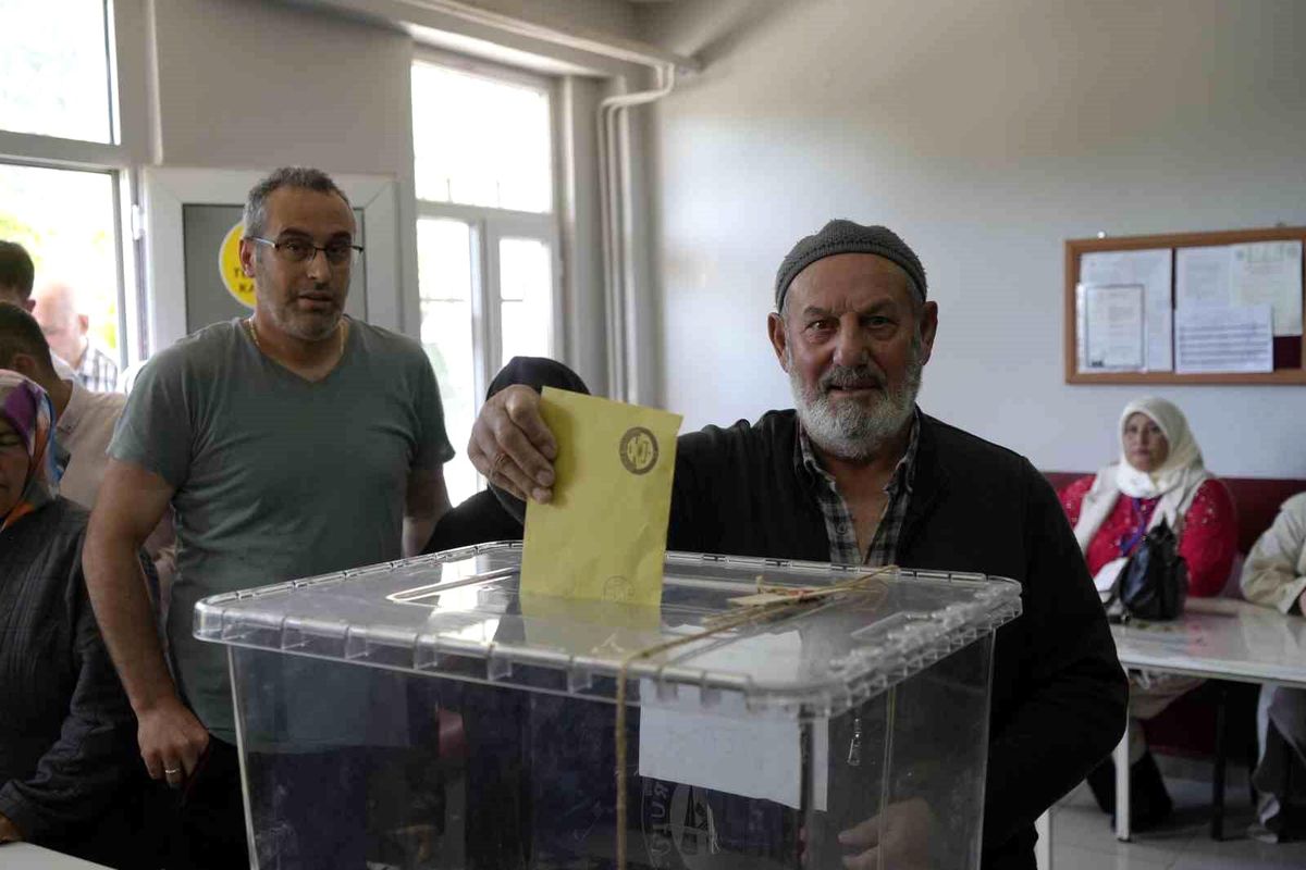 Gümüşhane\'nin Tekke beldesinde seçim heyecanı başladı