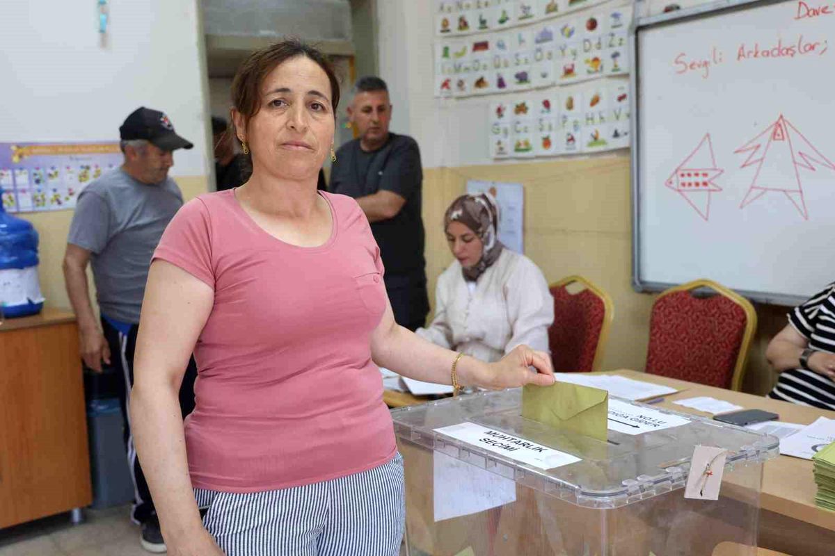 Hatay\'da 5 Mahallede Ara Muhtarlık Seçimi