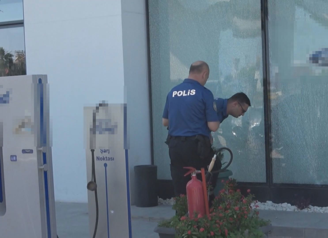 İstanbul'dan sonra şimdi de Antalya: Otokoç galerisine silahlı saldırı