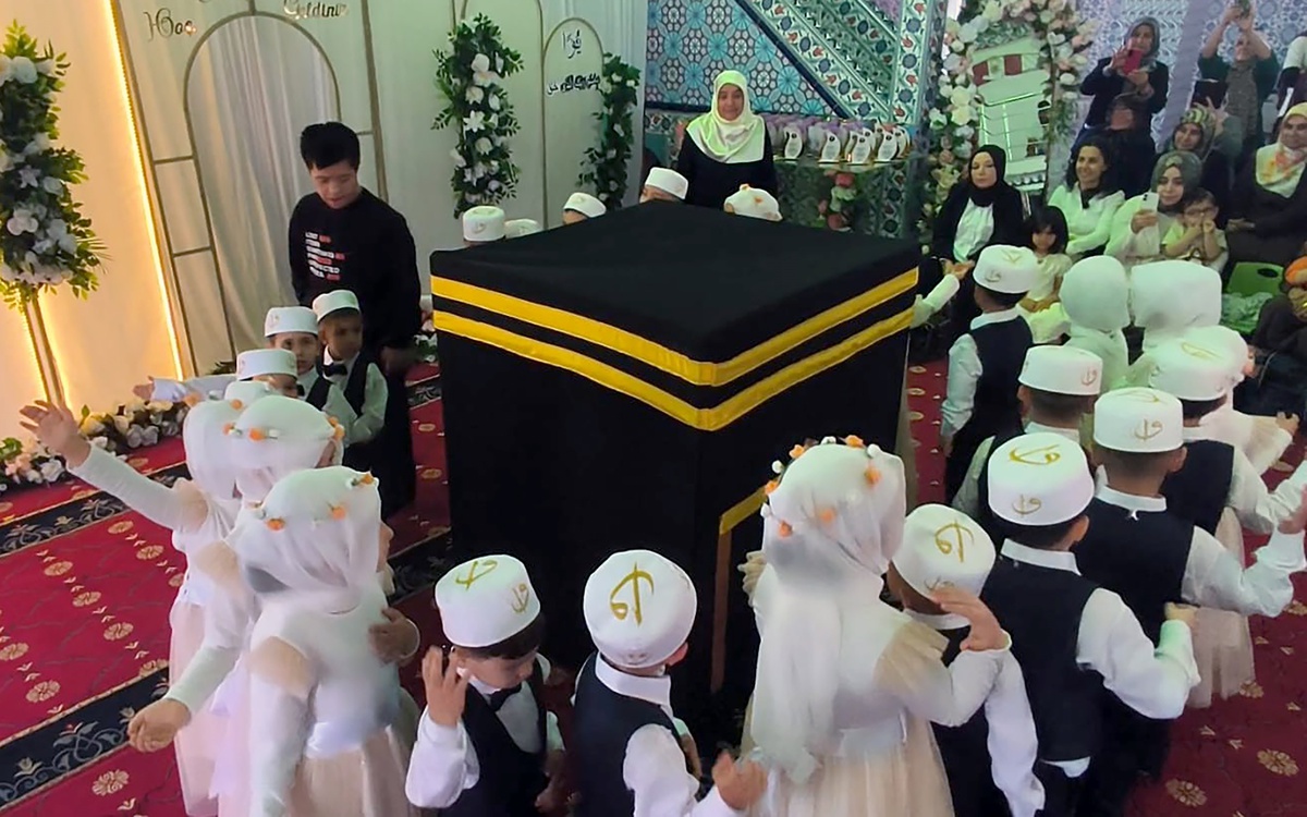 Zihinsel Engelli Devlet\'in Kabe Hayali