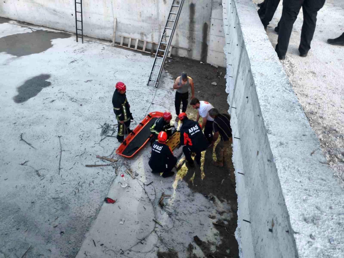 Bisikletli Çocuk Su Kanalına Düştü
