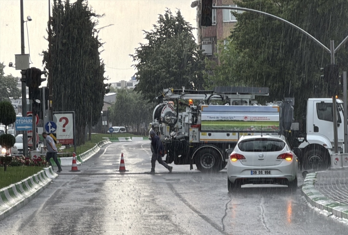 Kırklareli\'nde Sağanak Yağış Etkili