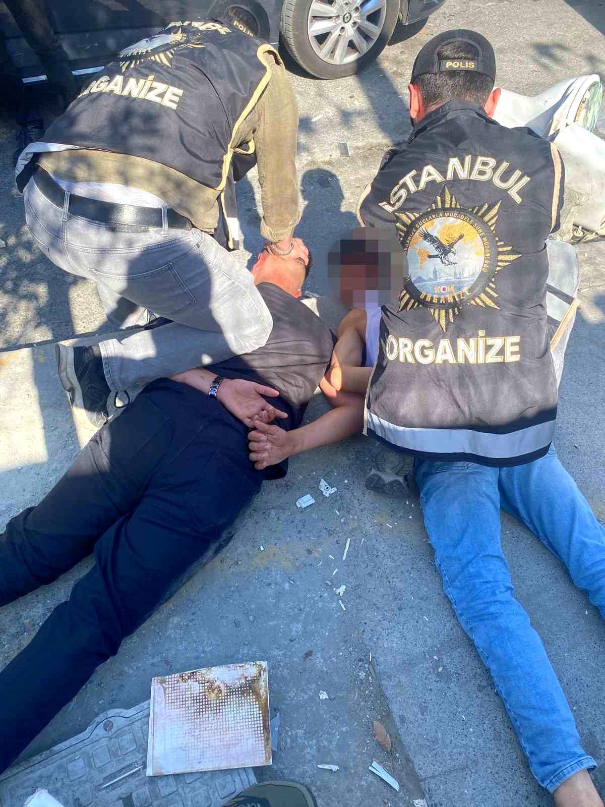 Maltepe\'de Silahlı Saldırı: 2 Şüpheli Yakalandı
