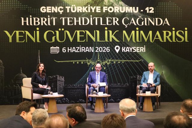 MİT Başkanı İbrahim Kalın 12'nci Genç Türkiye Forumu’na katı