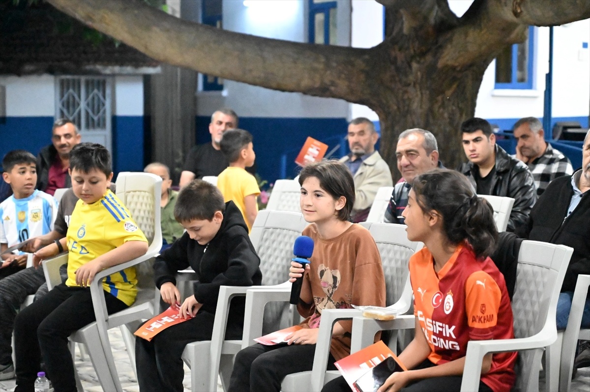 Başkan Ustaoğlu, Pınarbaşı\'nda Vatandaşla Buluştu