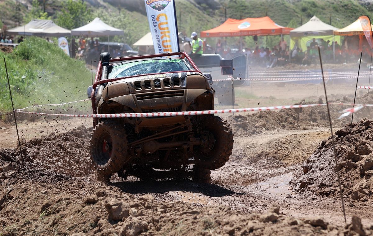 Sivas\'ta Off-Road Yarışları Heyecanı