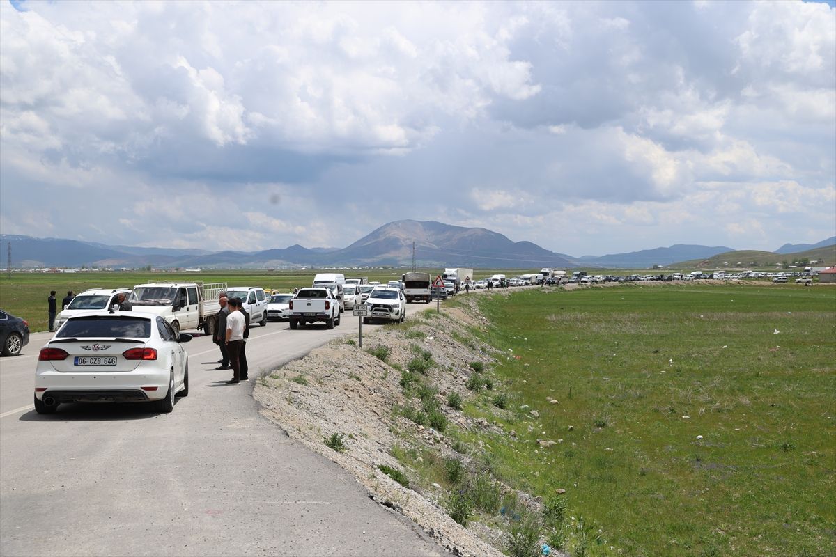 Van\'da Trafik Kazası: 4 Ölü, 4 Yaralı
