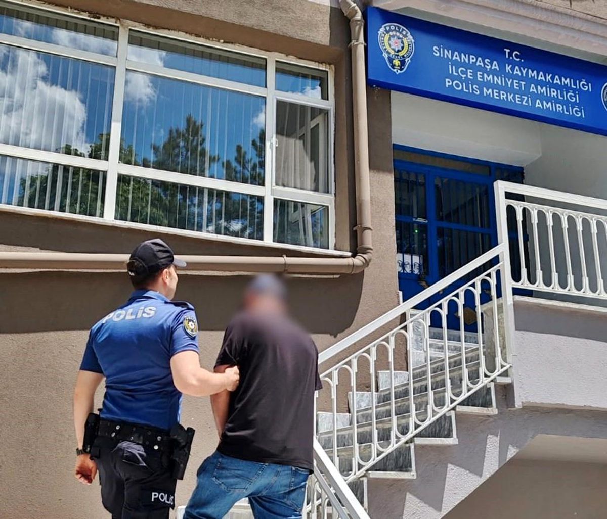 Afyonkarahisar\'da Hapis Cezalı Şahıs Yakalandı