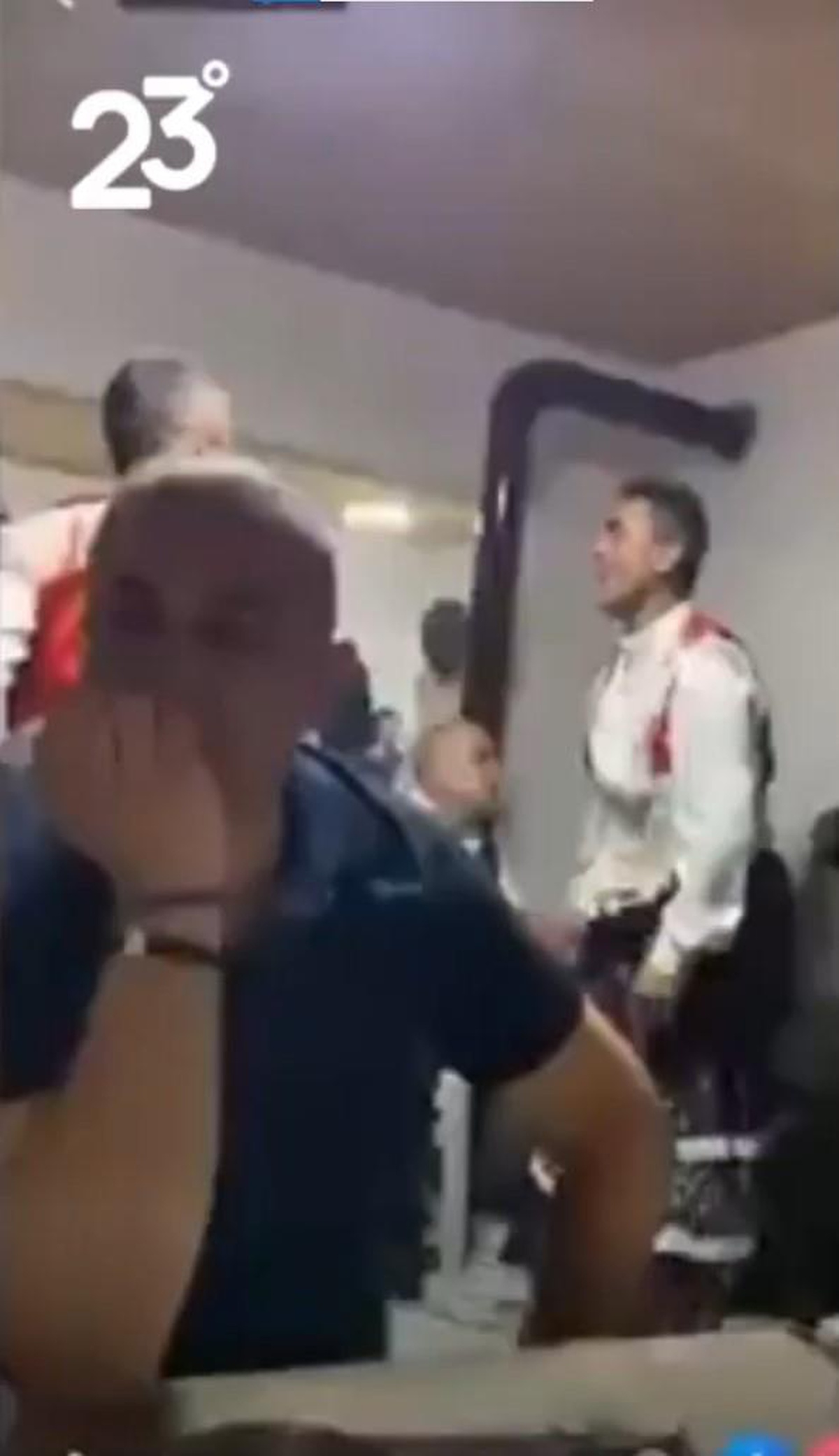 'Aman genel merkez duymasın' dedi, görüntüler yayıldı! AK Parti'den 'içkili, köçekli' eğlenceye soruşturma