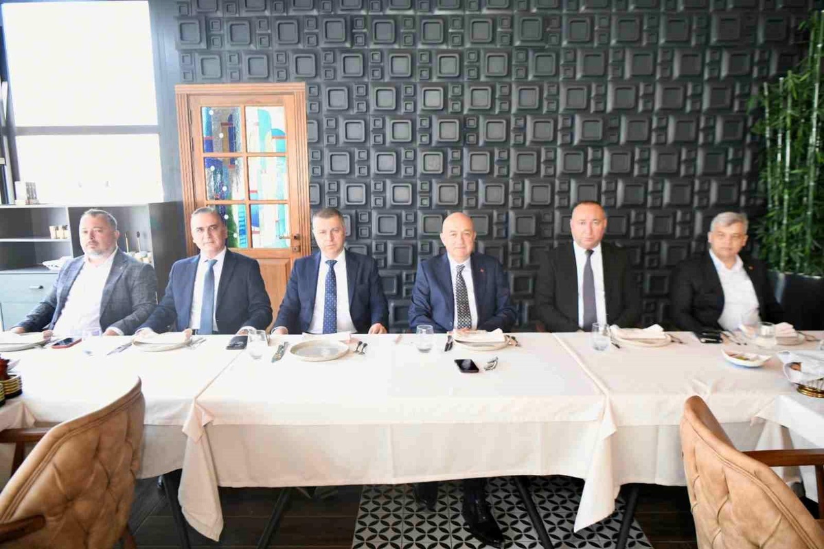 Gider: Gündemimizde kavga değil, hizmet var