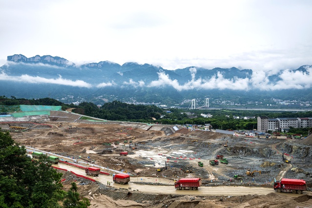 Çin'den Yangtze Nehri'nde Mega Su Yolu Projesi