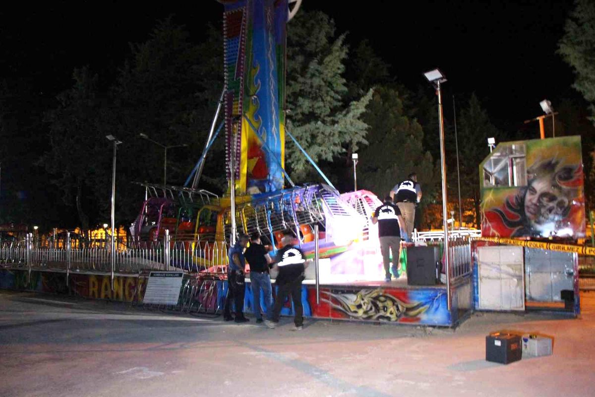 Lunaparkta Trajik Kaza: 20 Yaşındaki Genç Hayatını Kaybetti