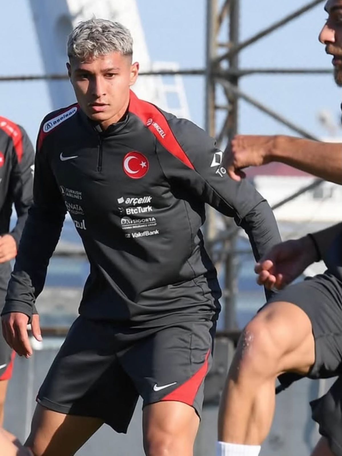 Emirhan Boz Kasımpaşa ile Anlaştı